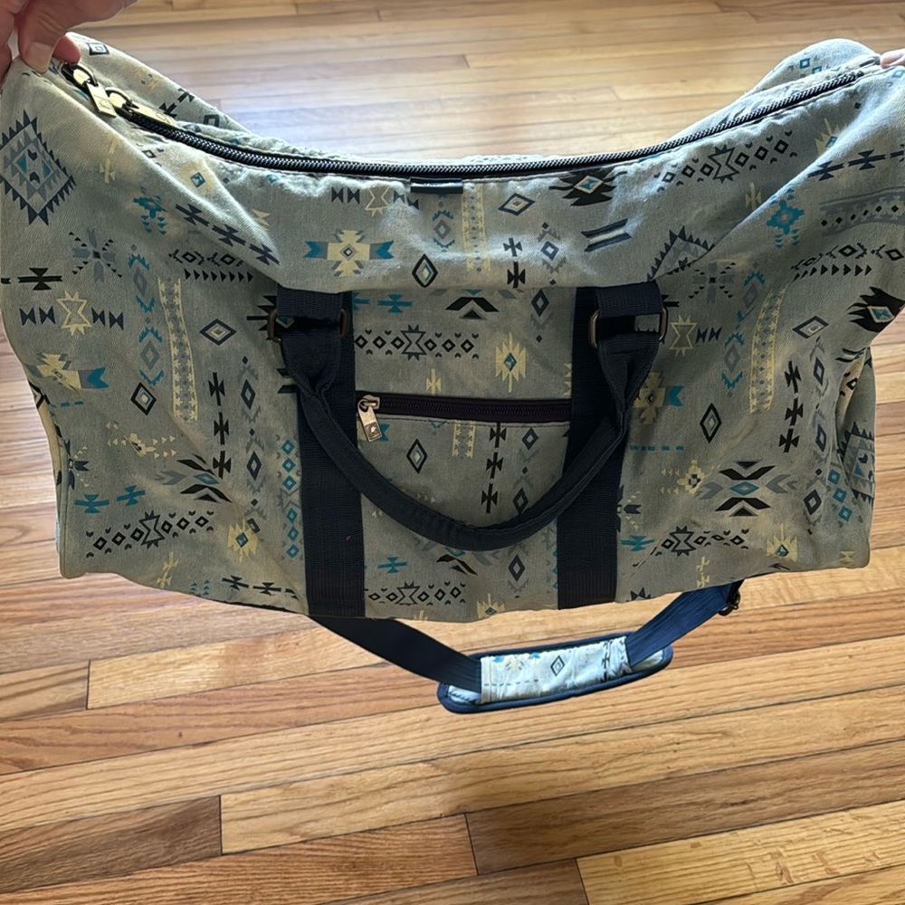Duffle bag - Picture 3 of 3